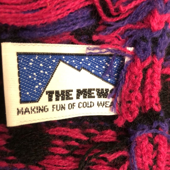 Vintage Wool Knit Ski Cap Hat by The Mews in Center Conway, New Hampshire - Picture 6 of 9